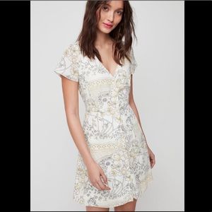 NWT Aritzia Wilfred Nazaire Dress